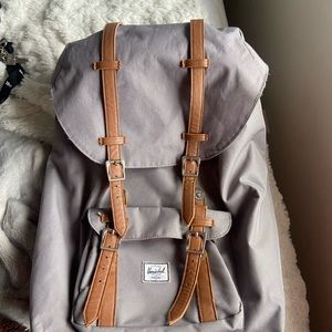 HERSCHEL grey backpack